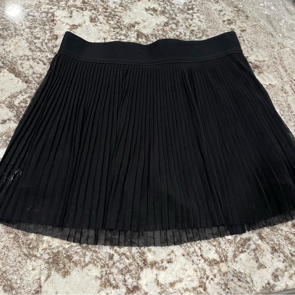 Kyodan Black Pleated Mini Skort